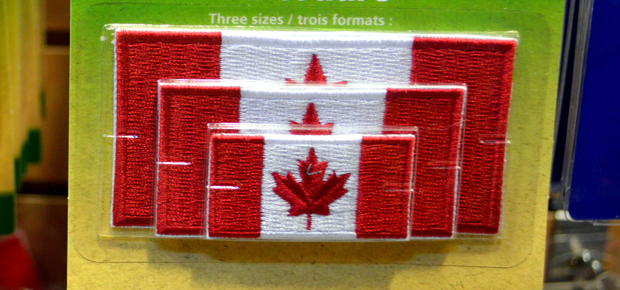 カナダ人は国旗が大好き Portage